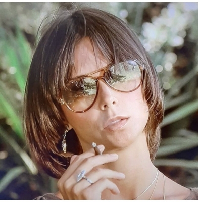 Kate_Jackson_-_More_cigarette_I_m_guessing_-_maybe__Charlie_s_Angels__-_not_sure_.jpg