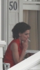 Katie_Holmes_on_the_set_of_The_Kennedys_1_122_25lo.jpg
